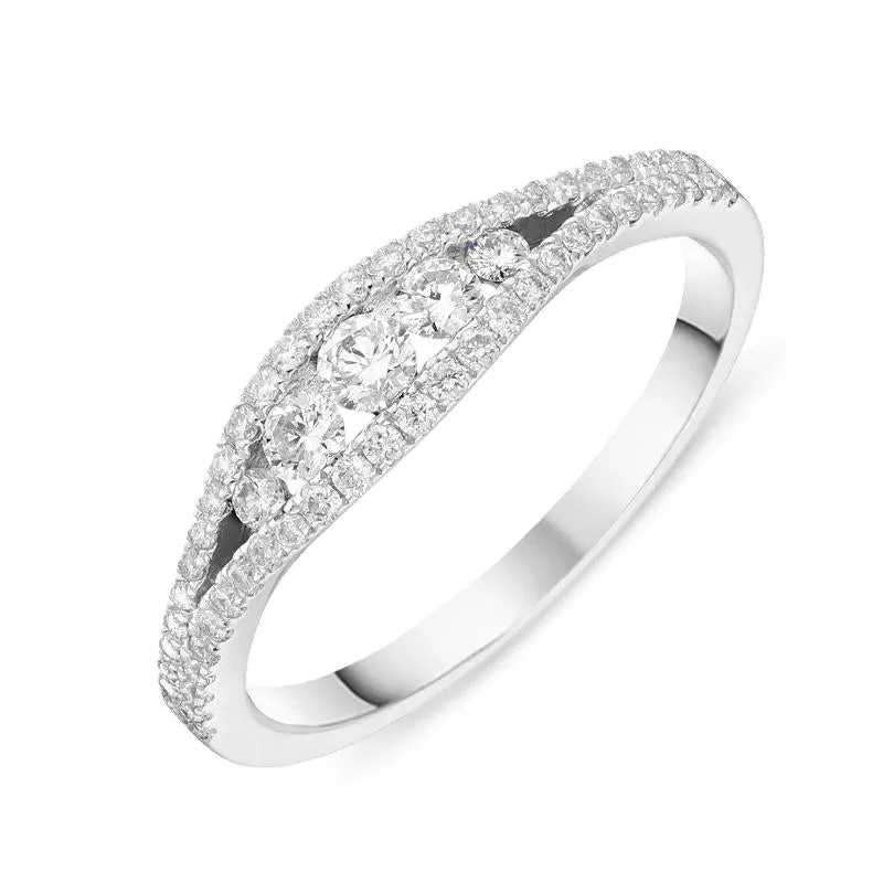 18ct White Gold 0.45ct Diamond Vintage Style Ring
