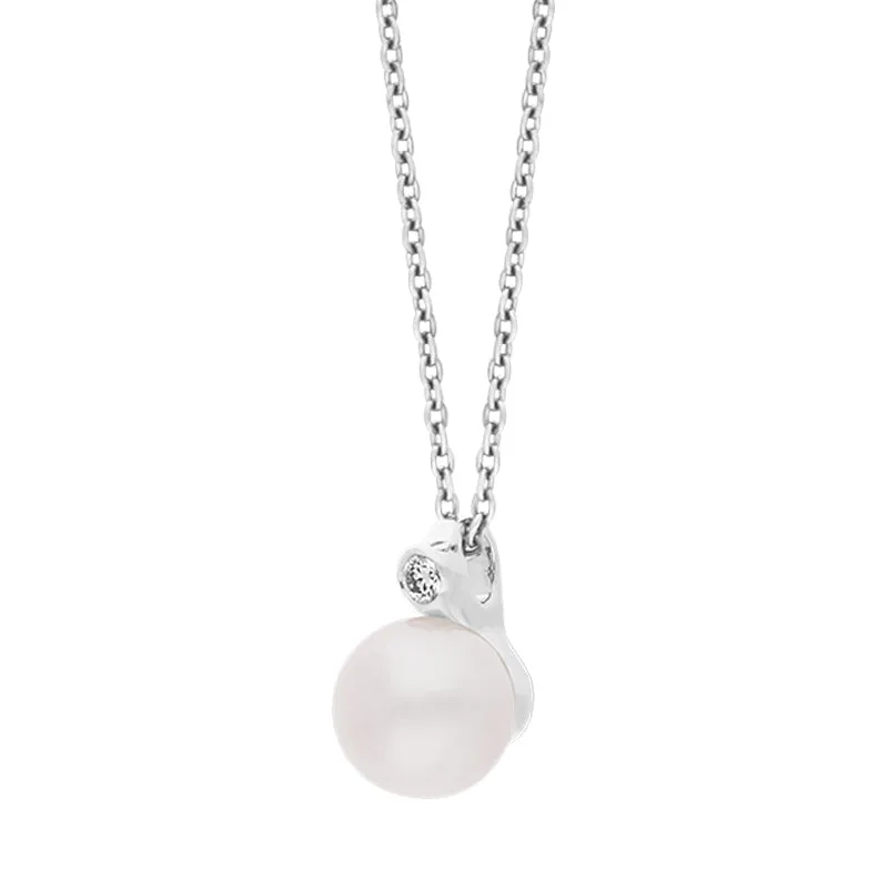 18ct White Gold Diamond Akoya Pearl Necklace