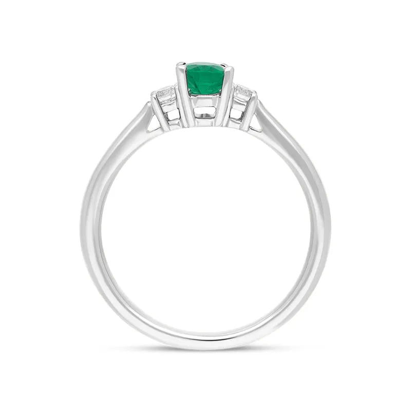18ct White Gold Emerald Diamond Three Stone Oval Cut Ring D