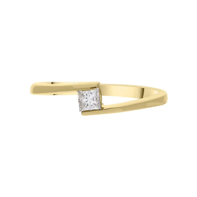 18ct Yellow Gold 0.21ct Diamond Princess Cut Cross Over Ring