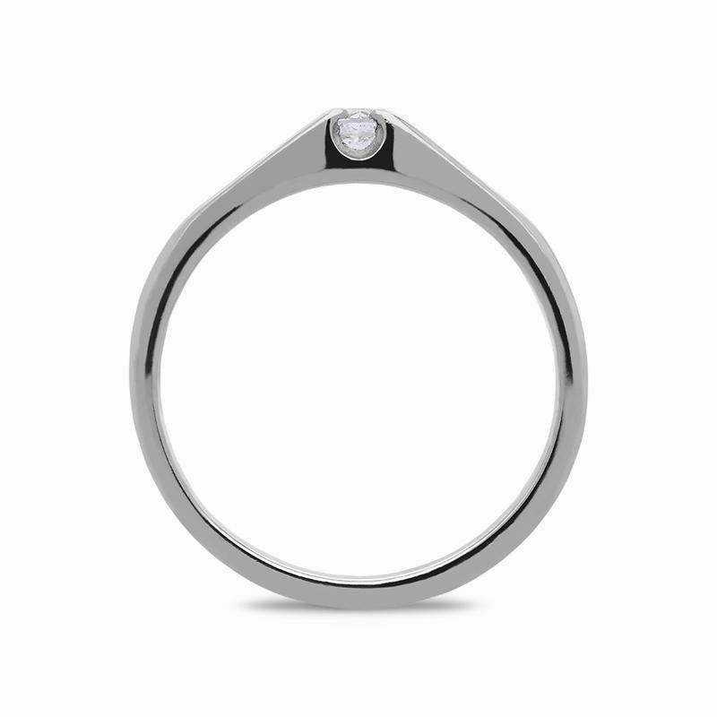 18ct White Gold 0.32ct Diamond Graduating Ring