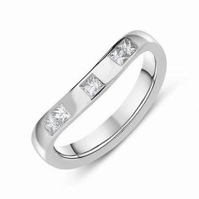 18ct White Gold Diamond Princess Cut Wishbone Wedding Ring D
