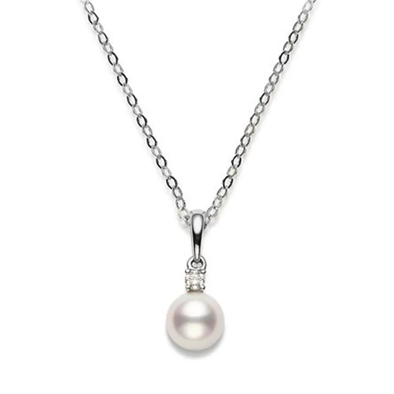Mikimoto 18ct White Gold Diamond 7.5mm White AA Akoya Pearl Necklace D