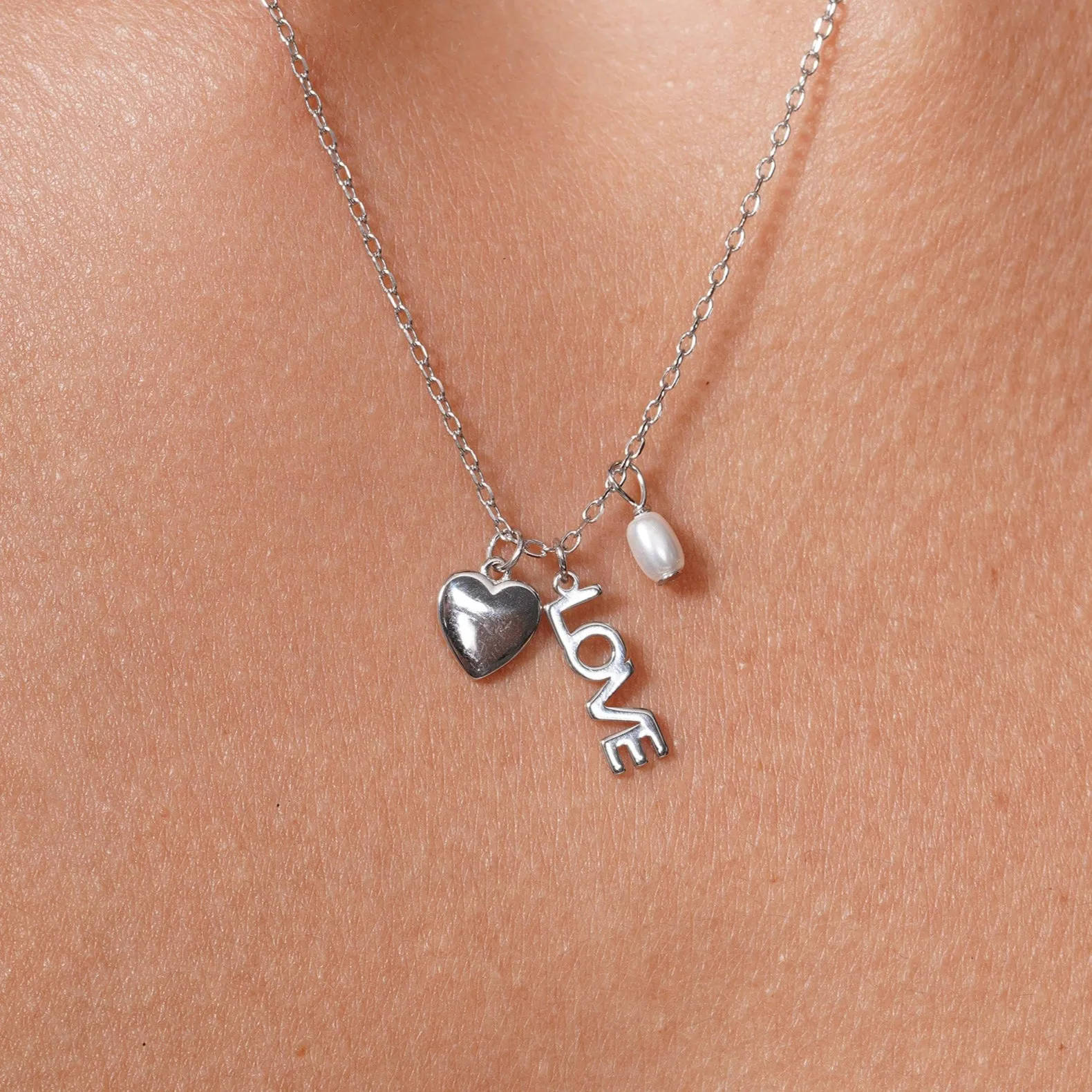 Rhodium Plated 925 Sterling Silver Love Heart Synthetic Pearl Charm Adjustable Necklace - JTN00004