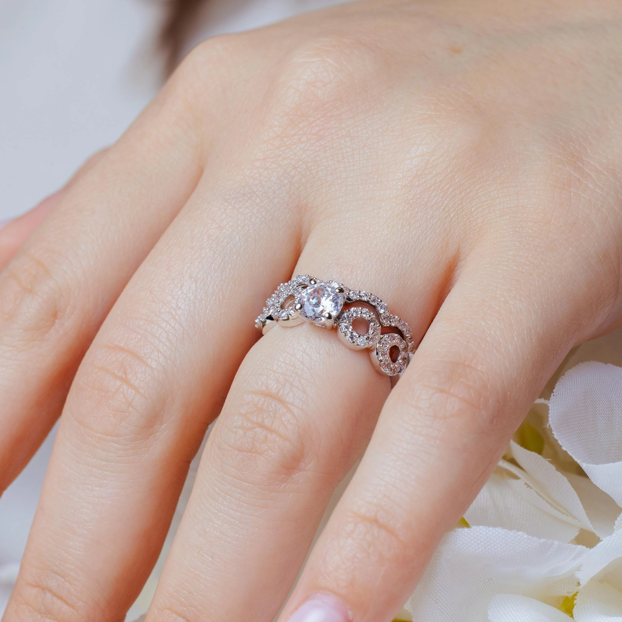 Silver 925 Rhodium Plated Clear CZ Open Multiple Circle Bridal Engagement Ring Set - BGR00591