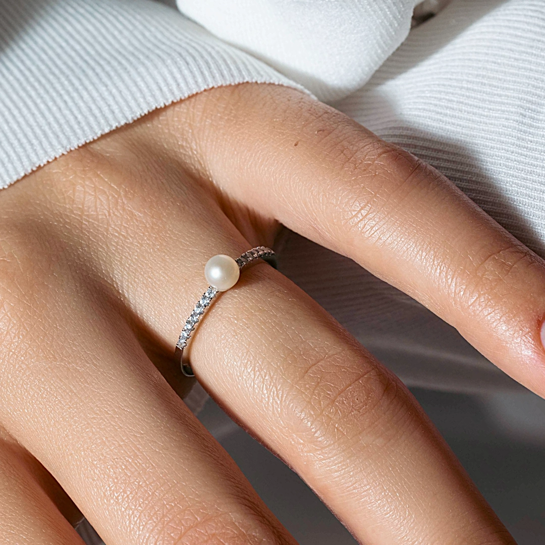 Silver 925 Rhodium Plated Synthetic Center Pearl Ring with Cubic Zirconia Stones - BGR01037
